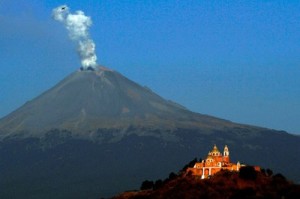 El Gobierno mantiene en alerta a unos 700 militares encargados de la evacuación de la población. (Foto:Archivo).