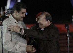 Presidente Maduro es recibido por su par Daniel Ortega. (Foto: Prensa Miraflores)