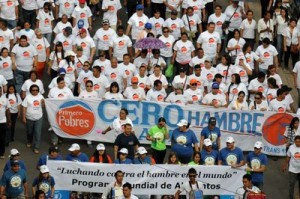 Más de 35 mil hondureños se unieron este domingo en la novena caminata Cero Hambre. (Foto: Archivo)