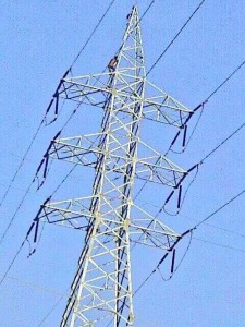 Torre de energía eléctrica. Foto vía @EsmerlinHR