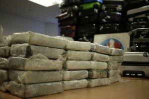 El ministerio Público de Venezuela designó a dos fiscales para iniciar las investigaciones por más de mil kilos de drogas decomisadas en Francia proveniente de un vuelo de Caracas. (Foto: AFP)