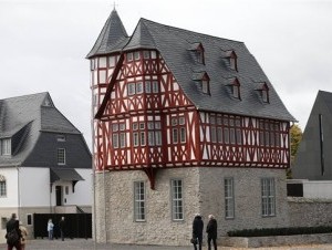 Residencia de Franz-Peter Tebartz-van Elst, obispo de Limburgo, Alemania. (AP ) - See more at: http://www.elcaribe.com.do/2013/10/23/papa-expulsa-obispo-del-lujo-construyo-mansion-31#sthash.OcgcUBTD.dpuf