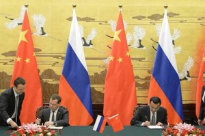 Los tratados entre Rusia y China son parte del objetivo de alcanzar los 100 mil millones de dólares en comercio bilateral. (Foto: EFE)