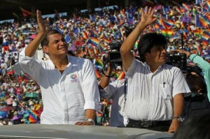 Los presidentes Evo Morales y Rafael Correa proponen la creación de un observatorio a las empresas petroleras extranjeras ubicadas en Sudámerica. (Foto: AFP)