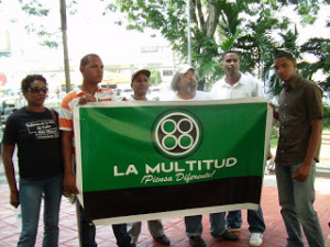 La Multitud con Rogelio Cruz