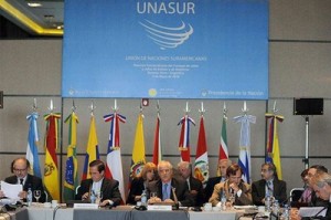 Comisión de Unasur impulsará el diálogo político en Venezuela .