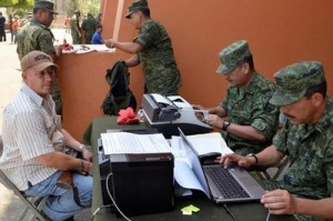 Proceso de desmovilización debe concluir a más tardar el 10 de mayo .