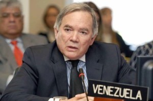 Embajador venezolano ante la OEA, Roy Chaderton, defiende posición del organismo frente a su país .