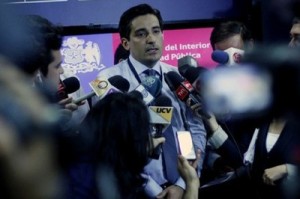 Ministro del Interior, Rodrigo Peñailillo, confirmó la muerte de una mujer .