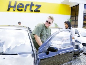 Hertz es una de las 14 empresas formales que ofrecen el servicio de renta de autos en la en República Dominicana.