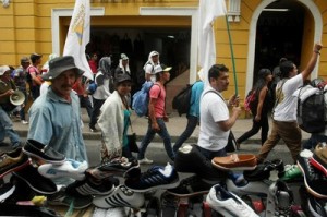 Los manifestantes denuncian el olvido histórico del Gobierno hacia casi 14 millones de campesinos.