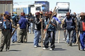 Unas cien cooperativas mineras en Bolivia a auditoría por violar la Ley. 