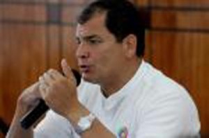 Rafael Correa defiende proyecto Yusaní.