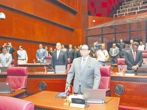 Los senadores y diputados no cotizan en la Seguridad Social como lo manda la Ley 87-01, que ellos crearon .