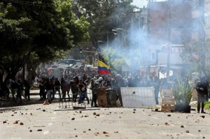 La huelga ha originado enfrentamientos entre manifestantes y agentes del orden público