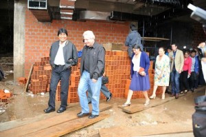 Presidente Morales recorrió las obras que se construyen en el Aeropuerto Internacional de Viru Viru.