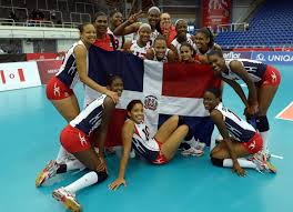 Las jugadoras dominicanas celebran el triunfo.