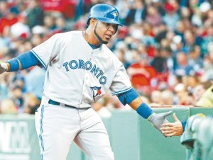 Edwin Encarnación dio 16 jonrones y produjo 33 carreras en mayo. (AP ) .