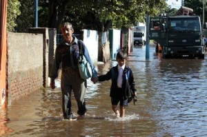 Ascendieron a dos las víctimas mortales por lluvias en Paraguay. 