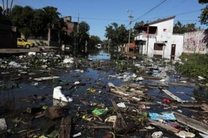 Cerca de 250 mil personas han quedado damnificadas por las inundaciones en Paraguay.