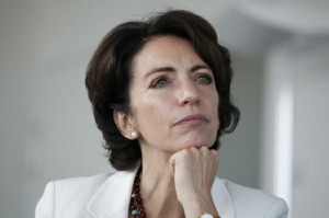 Se trata "de una epidemia mayor, con unos cinco mil nuevos casos por semana", precisó Marisol Touraine, ministra francesa de salud. 