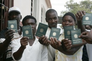 La OEA se comprometió a buscar financiamiento de varios países para un proyecto que busca proveer de documento de identidad a los haitianos que no tienen permiso migratorio para vivir en República Dominicana.