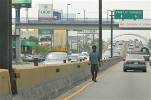 El proyecto, que tendrá sede en Gualey, en esta capital, procura asistir a los enfermos mentales que deambulan por las calles, contribuyendo a su salud, reinserción familiar y social, y atención integral.