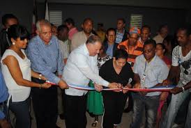 El Alcalde Gilberto Serulle junto a residentes y comunitarios del sector.