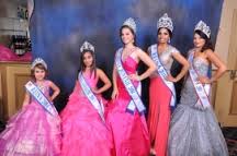 Las beldades dominicanas en diferentes categorías fueron electas reinas