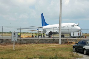 Pesquisa. Una investigación en marcha sobre el caso de la desaparición de la aeronave trata de establecer cómo los dos pilotos venezolanos lograron burlar los radares del Aeropuerto Las Américas.