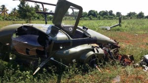 Este es el helicoptero en que viajaban los jefes del Ejército y del G-2, el cual se accidentó este viernes en la mañana.