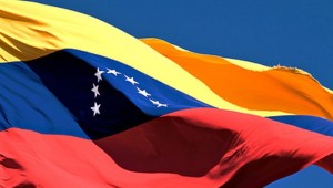 Venezuela hará respetar símbolos patrios este lunes. | Foto: Archivo Este contenido ha sido publicado originalmente por teleSUR bajo la siguiente dirección:  http://www.telesurtv.net/news/Caracas-extendera-la-bandera-mas-grande-de-Venezuela-20150413-0011.html. Si piensa hacer uso del mismo, por favor, cite la fuente y coloque un enlace hacia la nota original de donde usted ha tomado este contenido. www.teleSURtv.net