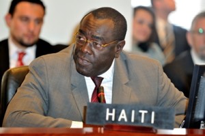 Bocchit-Edmond-emnajador-haitiano-en-OEA.