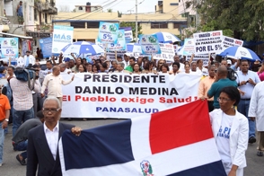 LA MARCHA SE LLEVA A CABO DE MANERA PACÍFICA SIN INCIDENTES, BAJO UNA AMPLIA VIGILANCIA POLICIAL