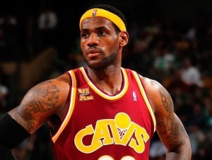 LeBron Jamez terminó la temporada con un gran nivel de juego con Cleveland. (Fuente Externa) - See more at: http://www.elcaribe.com.do/2016/04/16/lebron-cavs-concentrados-los-playoffs-titulo#sthash.EfSfdaI1.dpuf