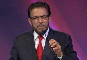 Debate-Moreno-300x206 (1)