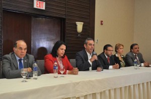 candidatos-de-la-oposicion-firman-documento-con-consideraciones-sobre-el-proceso-electoral