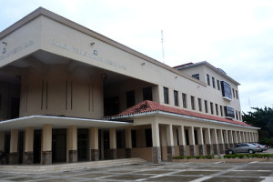 Palacio de Justicia de Puerto Plata. Foto: Ariel Díaz-Alejo/acento.com.do Fecha: 02/04/2013.